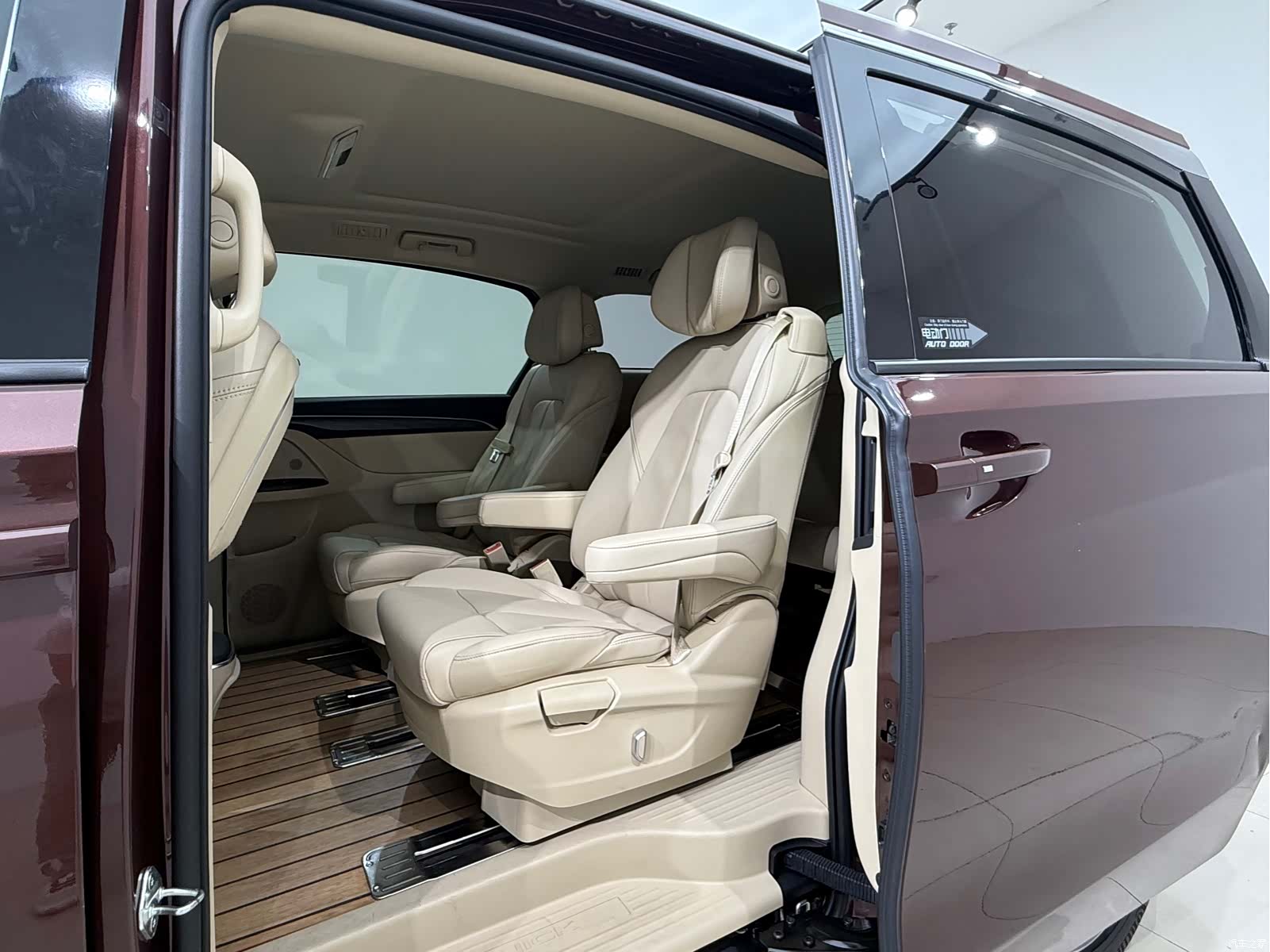 Buick GL8, 2022 11