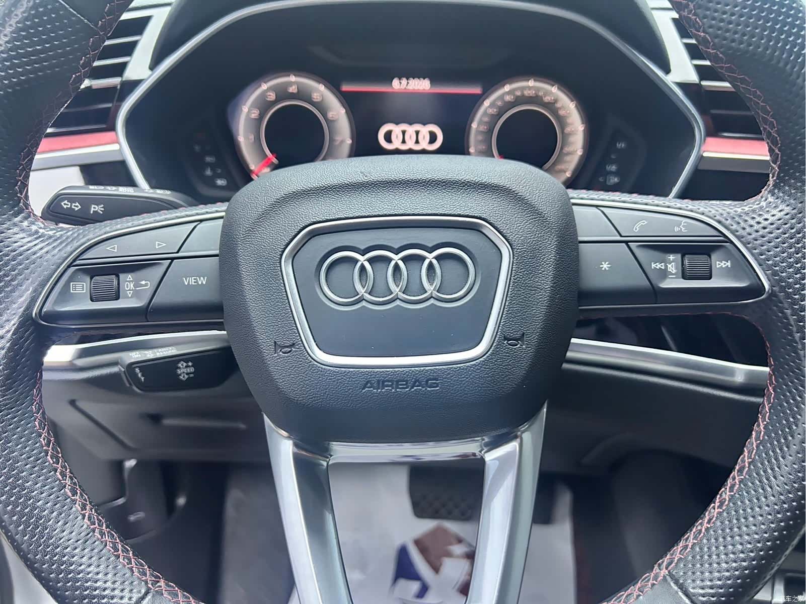 Audi Q3, 2022 6