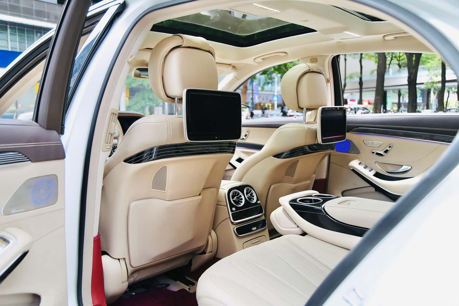 Mercedes-Benz S-Class, 2015 9