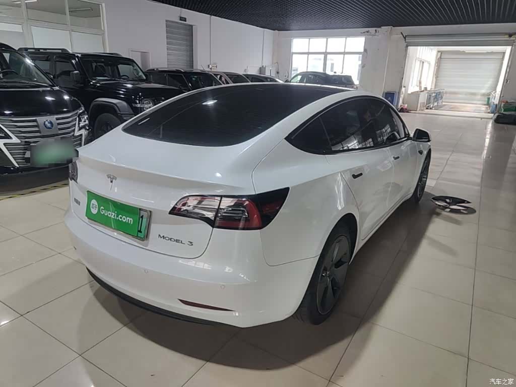 Tesla Model 3, 2021 7