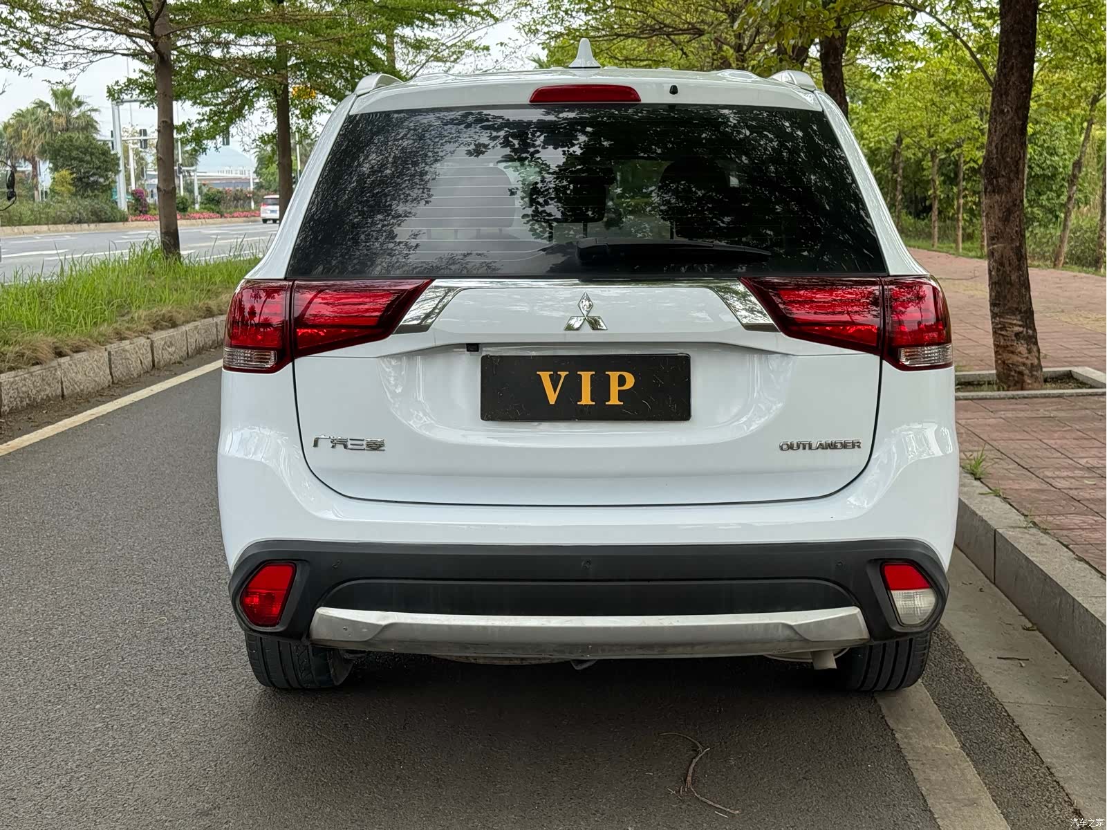 Mitsubishi Outlander, 2017 3