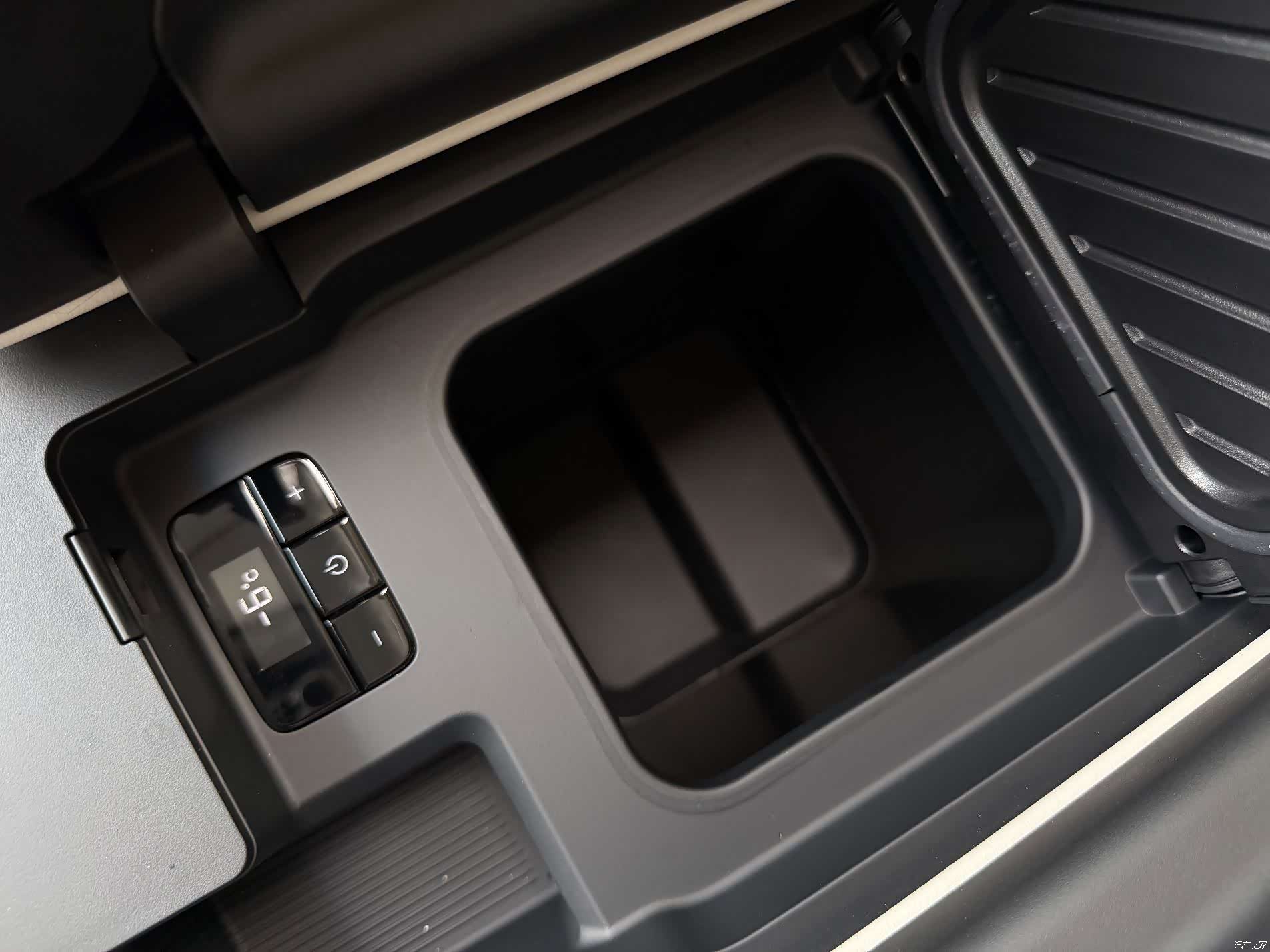 Buick Century, 2023 8