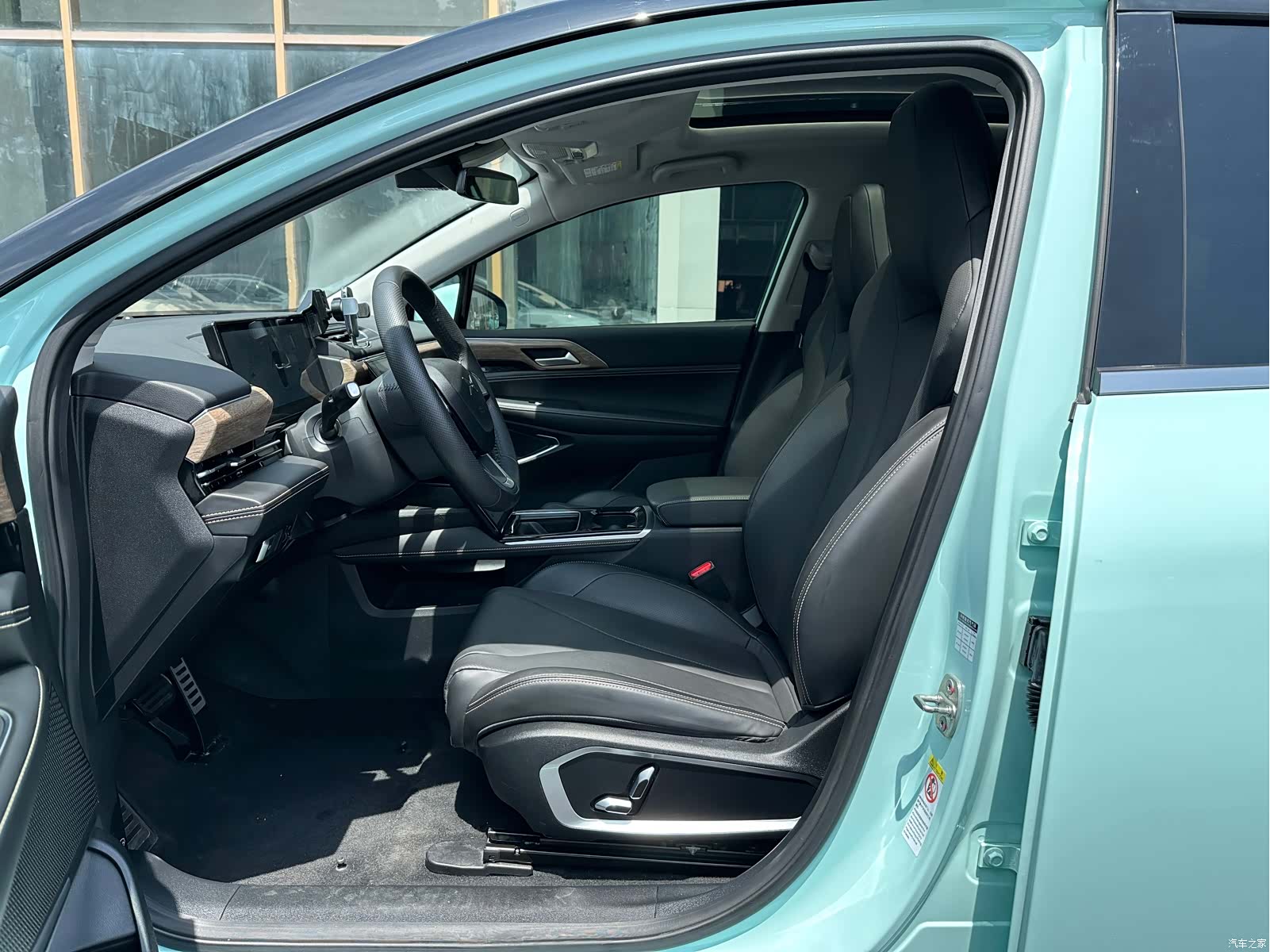 Xpeng P5, 2022 4