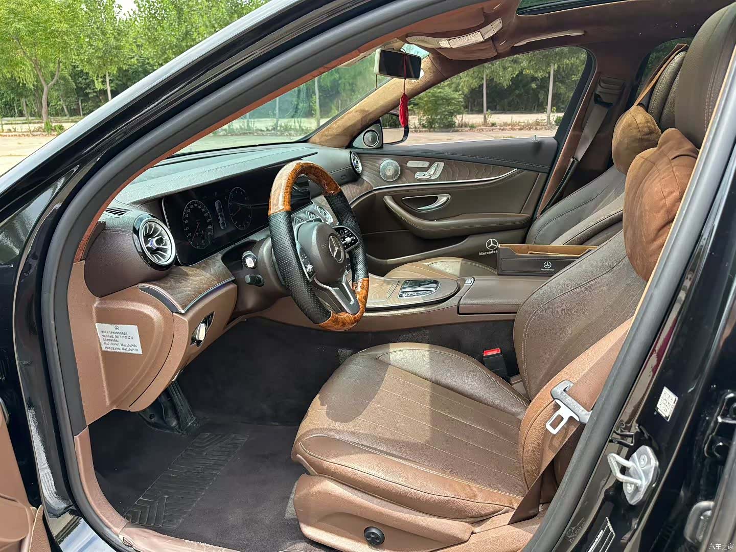 Mercedes-Benz E-Class, 2019 7
