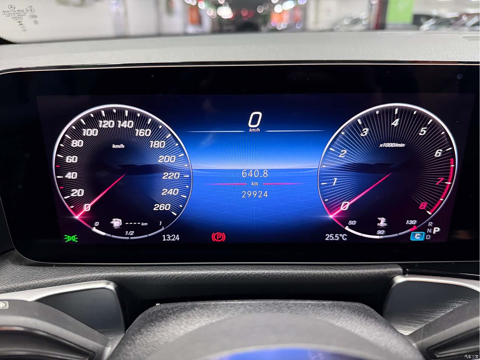 Mercedes-Benz GLB, 2024 6