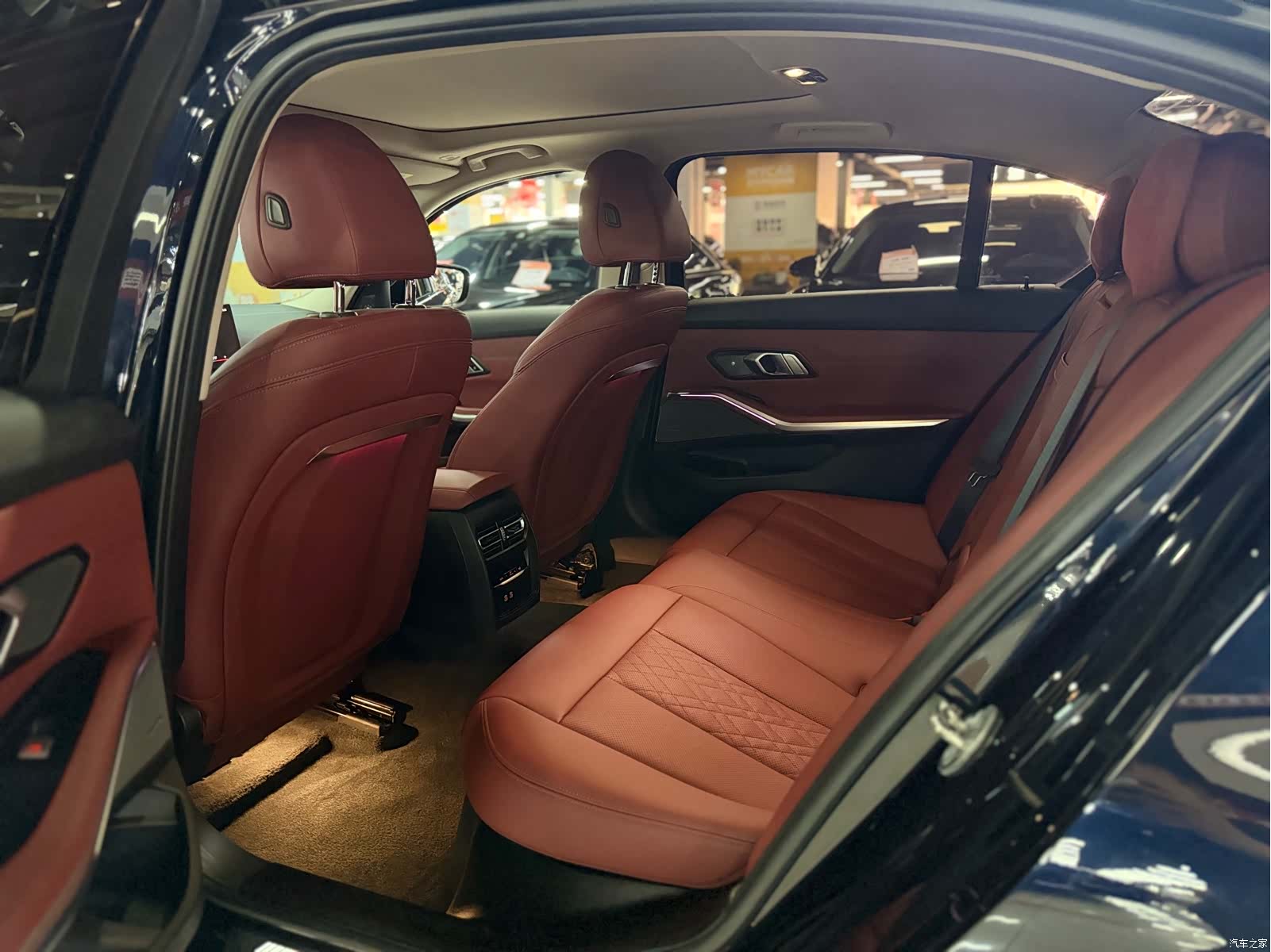 BMW 3 Series, 2024 10