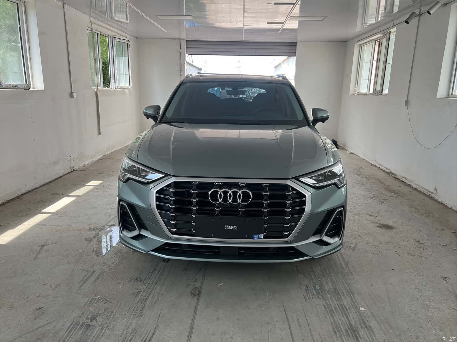 Audi Q3, 2023 2