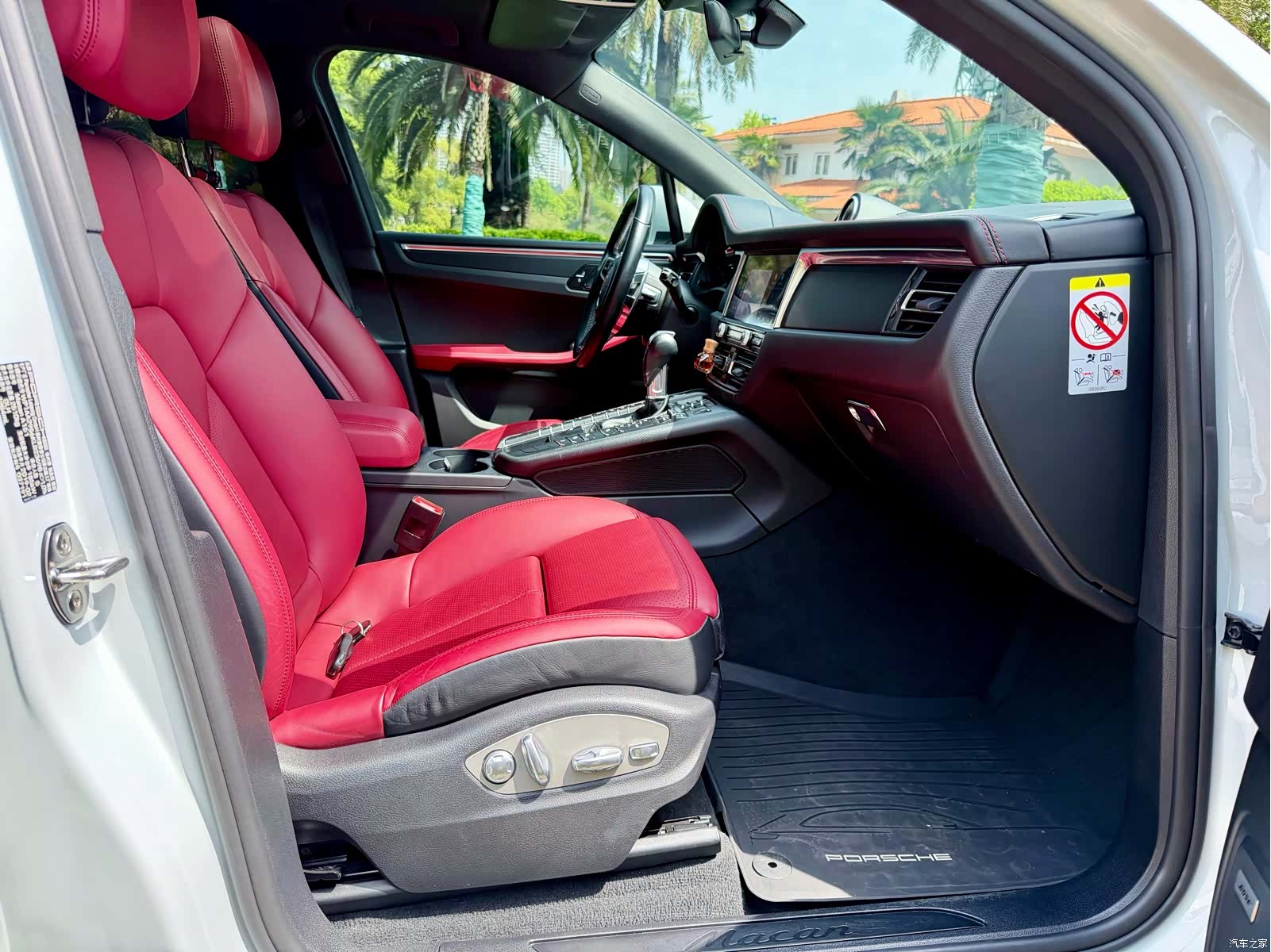 Porsche Macan, 2019 все фото