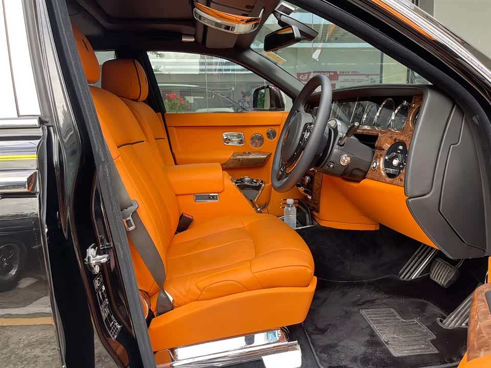 Rolls-Royce Phantom