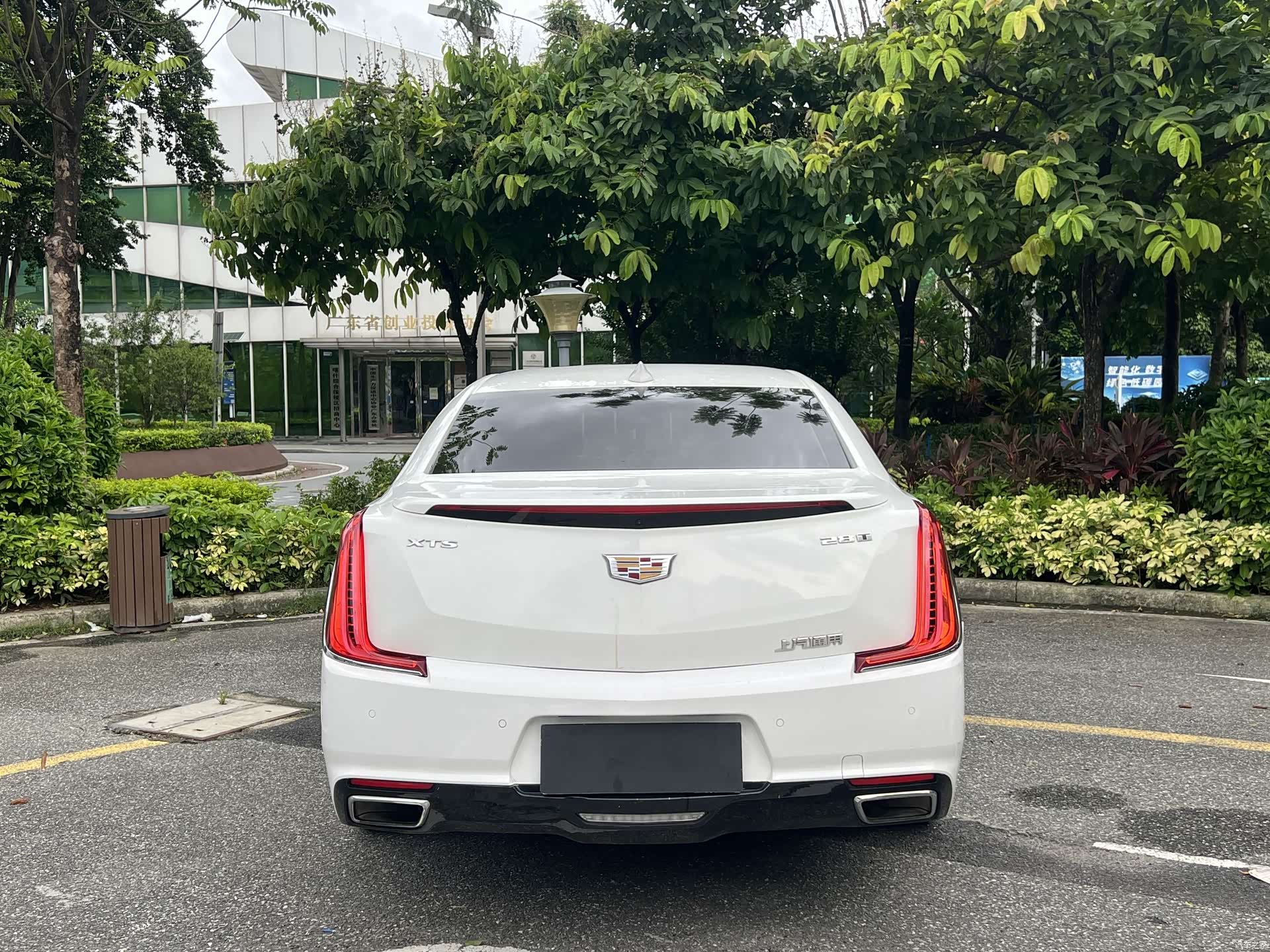 Cadillac XTS, 2019 все фото