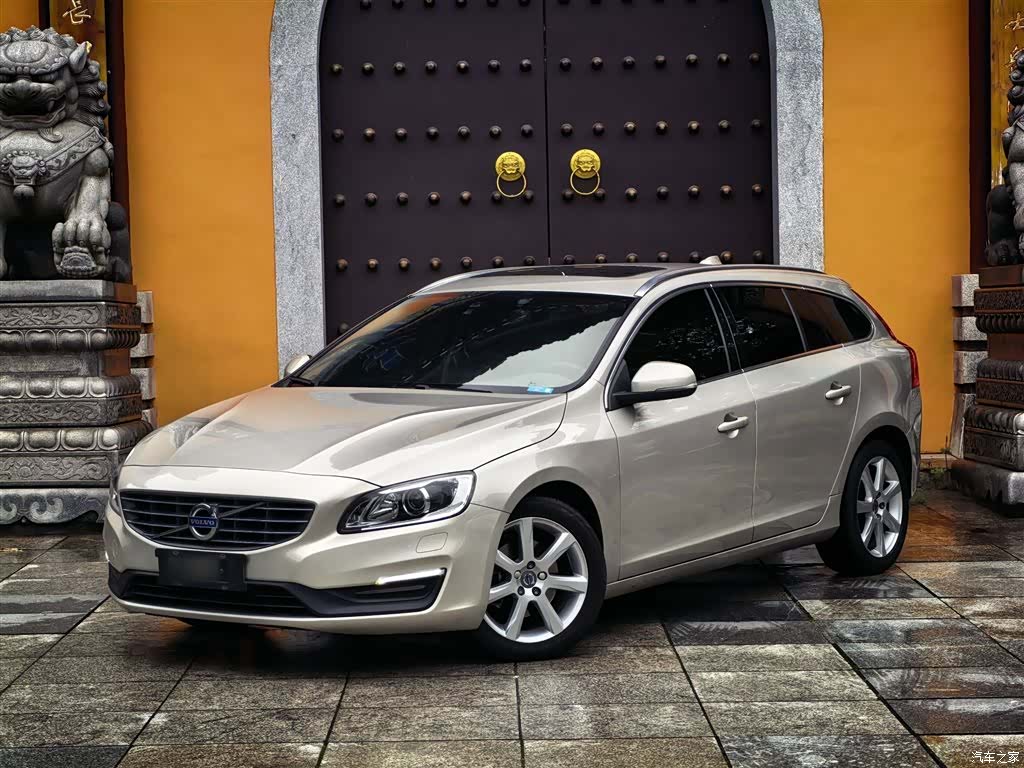 Volvo V60, 2017 4
