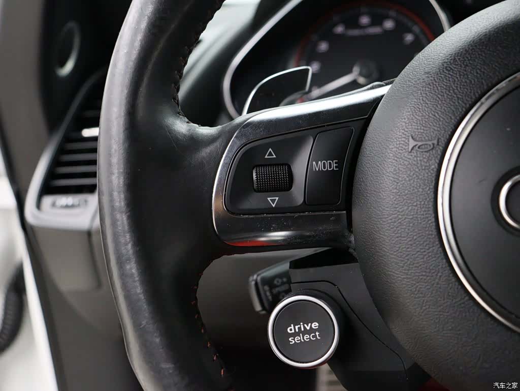 Audi TT, 2015 11