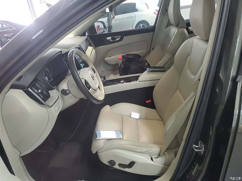 Volvo XC60, 2019 15