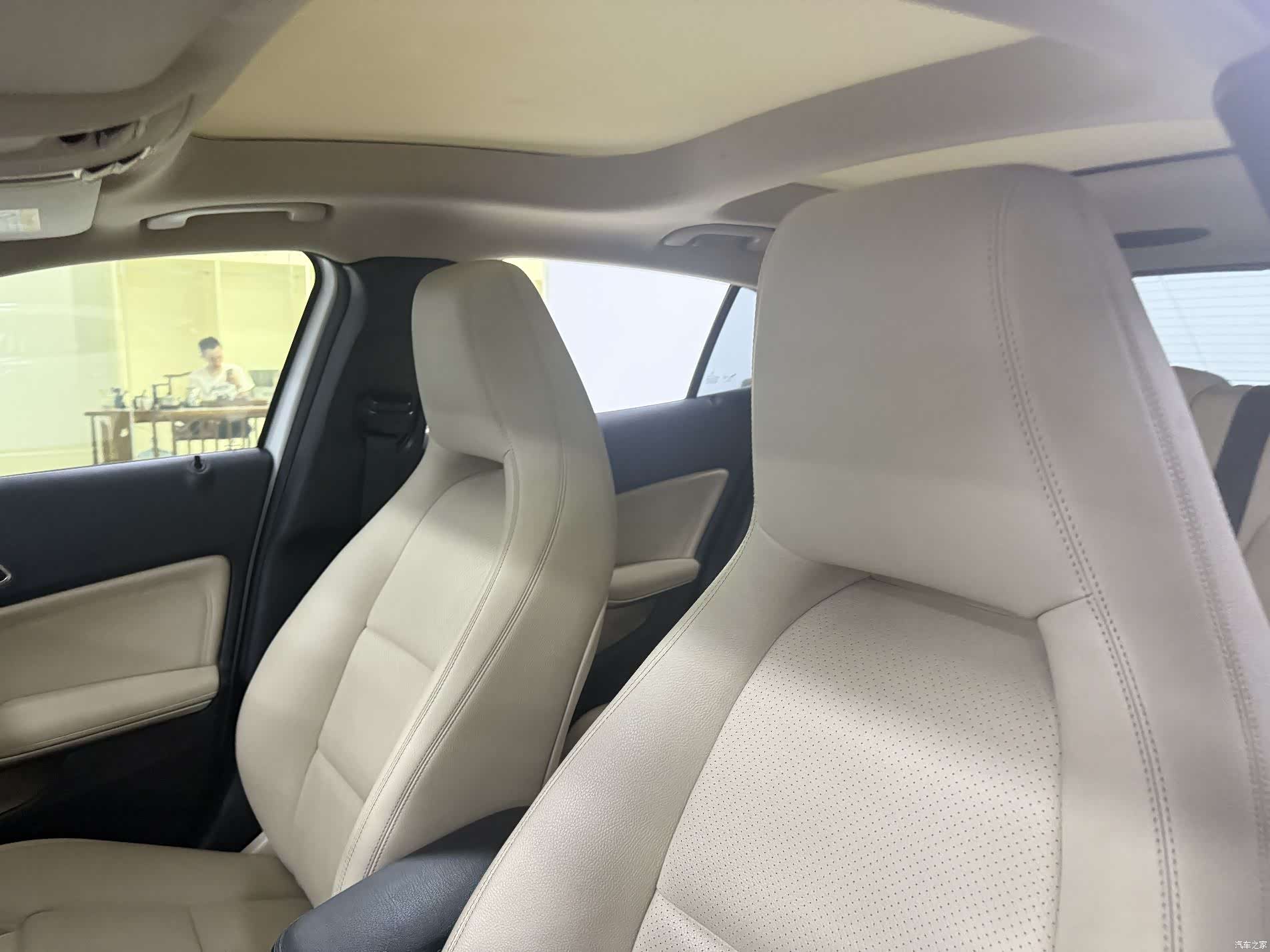 Mercedes-Benz GLA, 2017 12