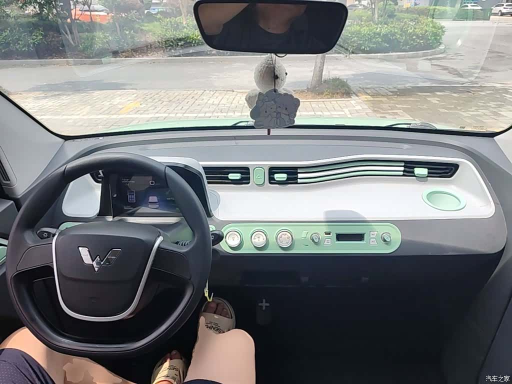 Wuling MINIEV, 2022 10