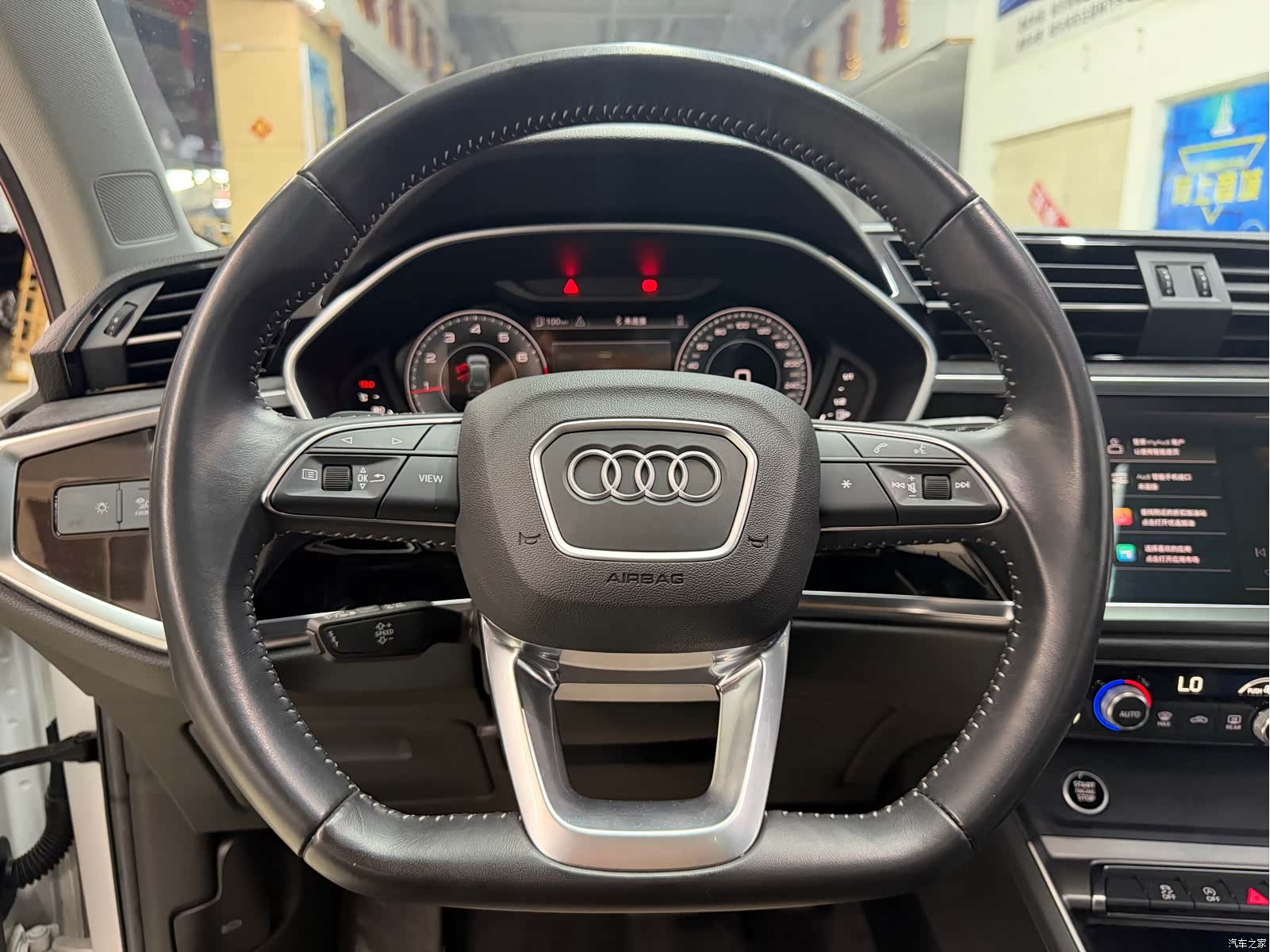 Audi Q3, 2022 13