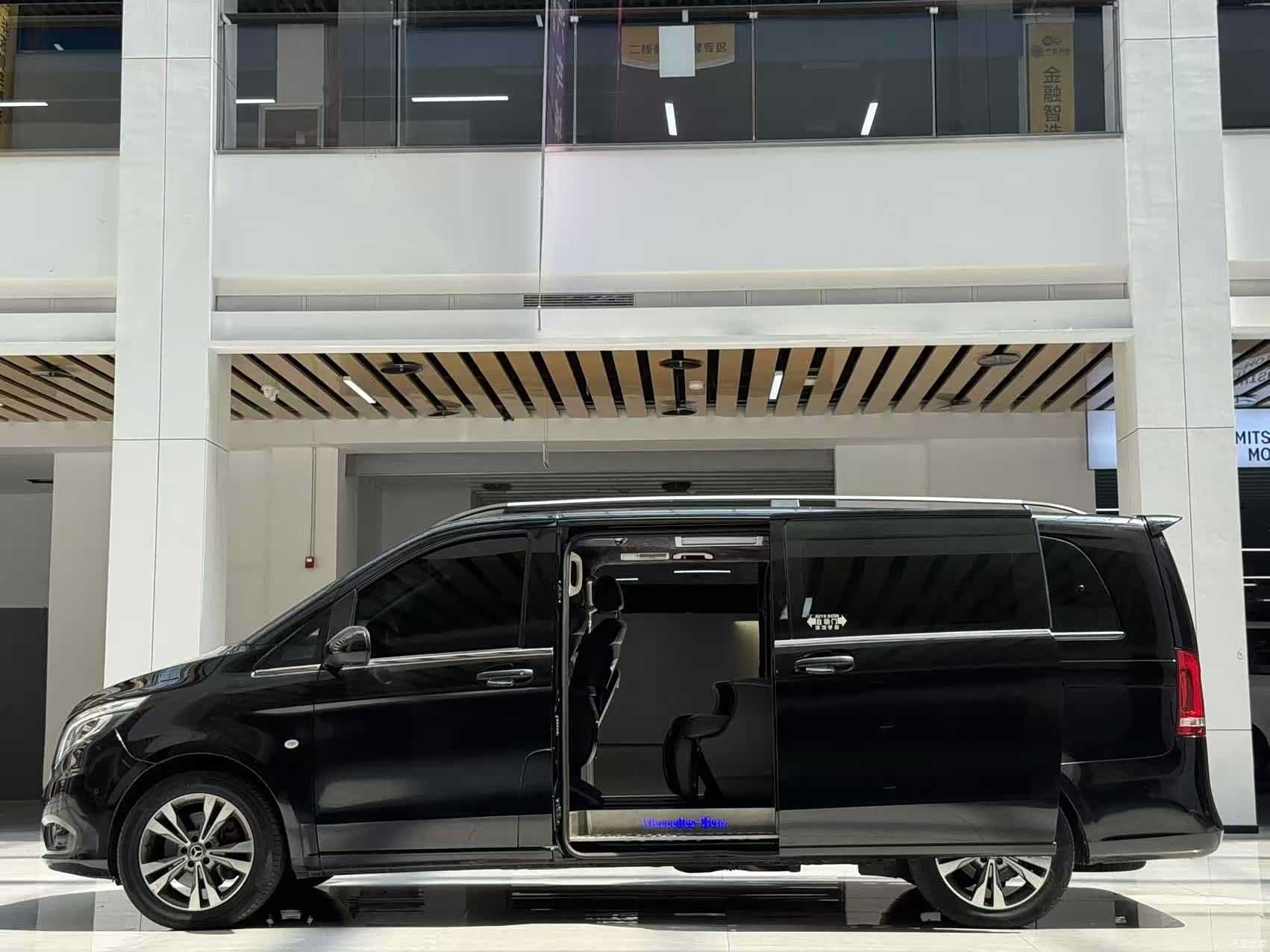 Mercedes-Benz 7, 2019 8