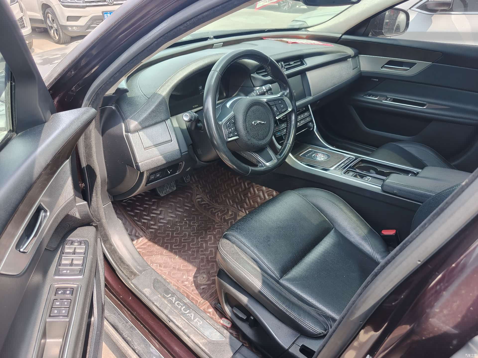 Land Rover XFL, 2018 10