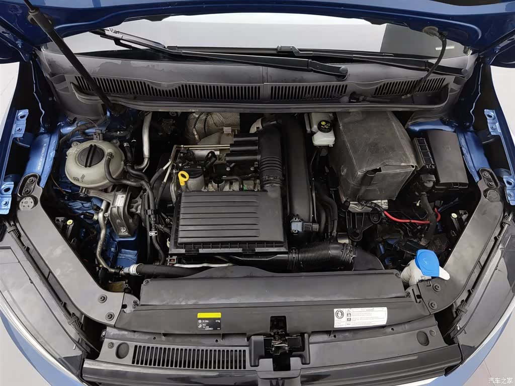 Volkswagen L, 2016 6
