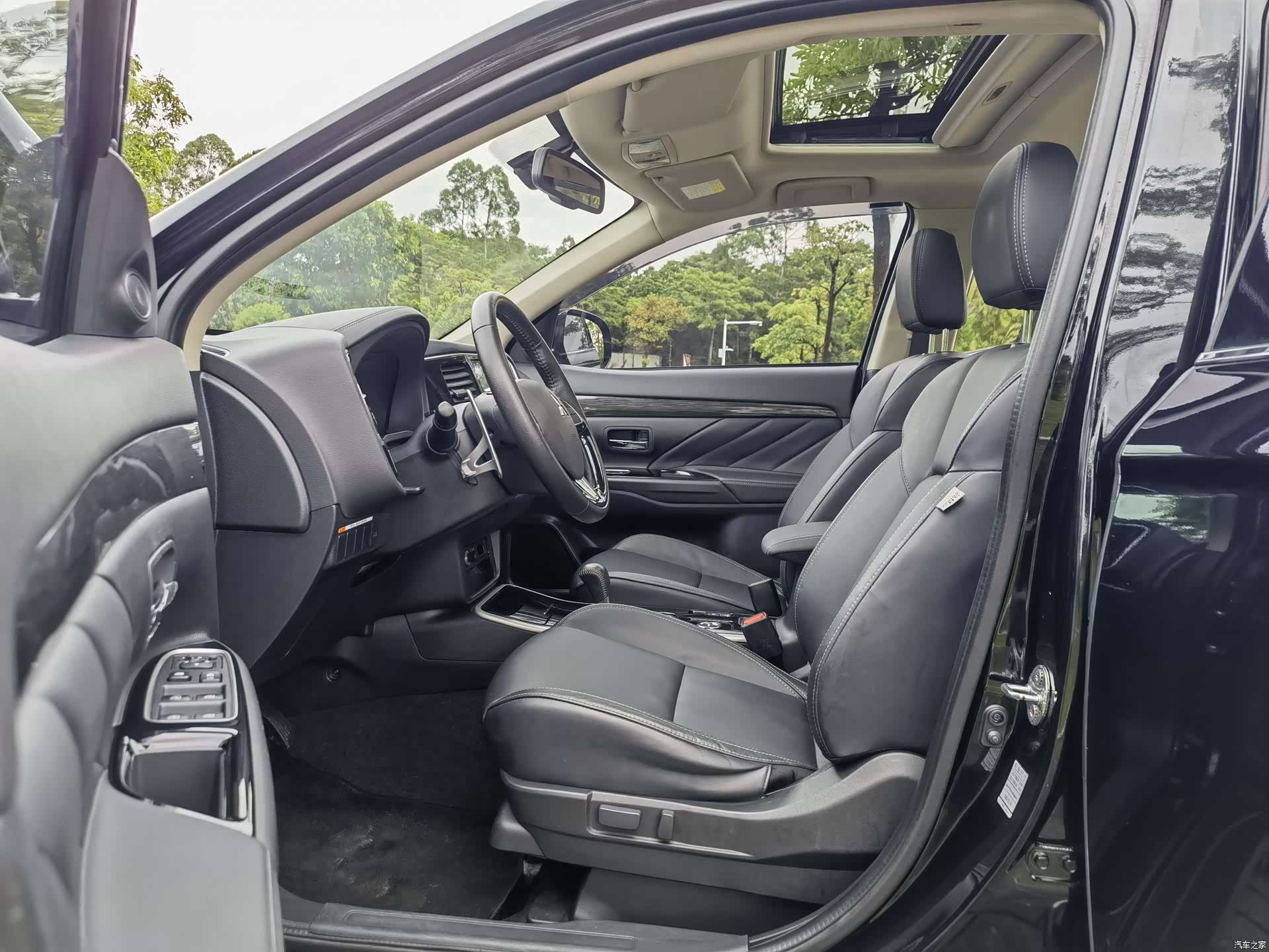 Mitsubishi Outlander, 2020 12