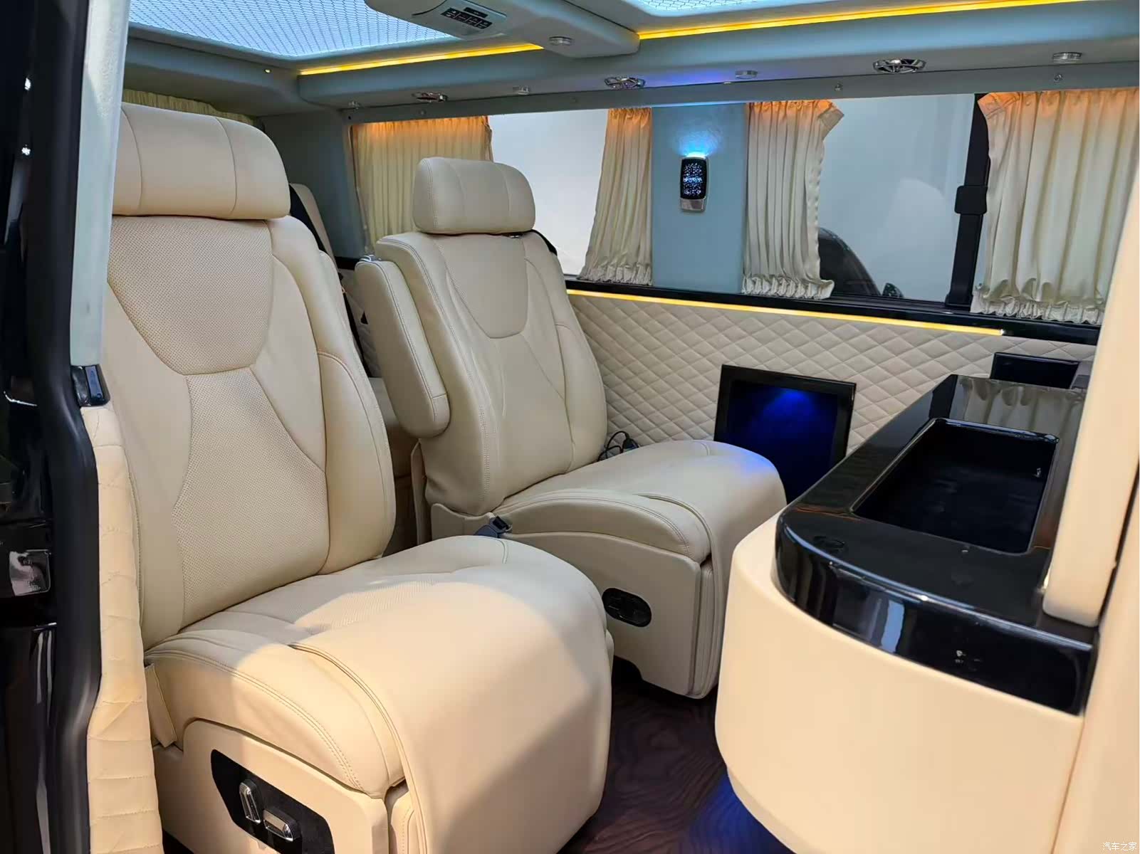 Volkswagen 7, 2018 7