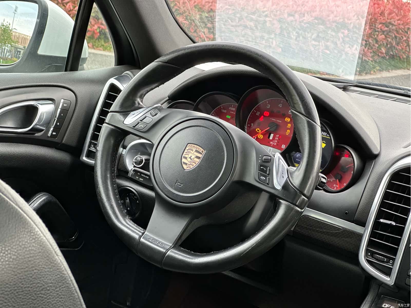 Porsche Cayenne, 2012 15