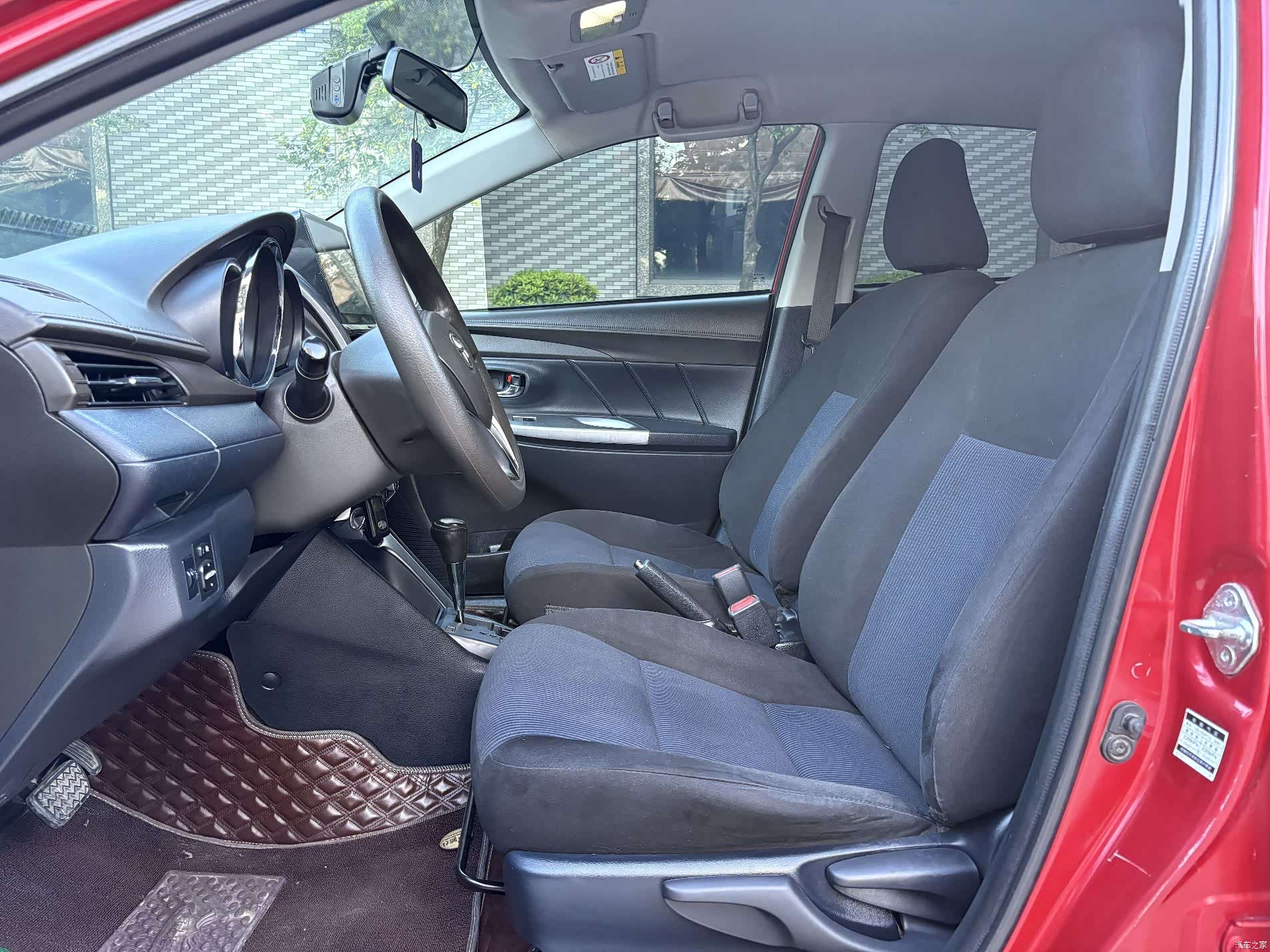 Toyota YARiS L, 2016 все фото