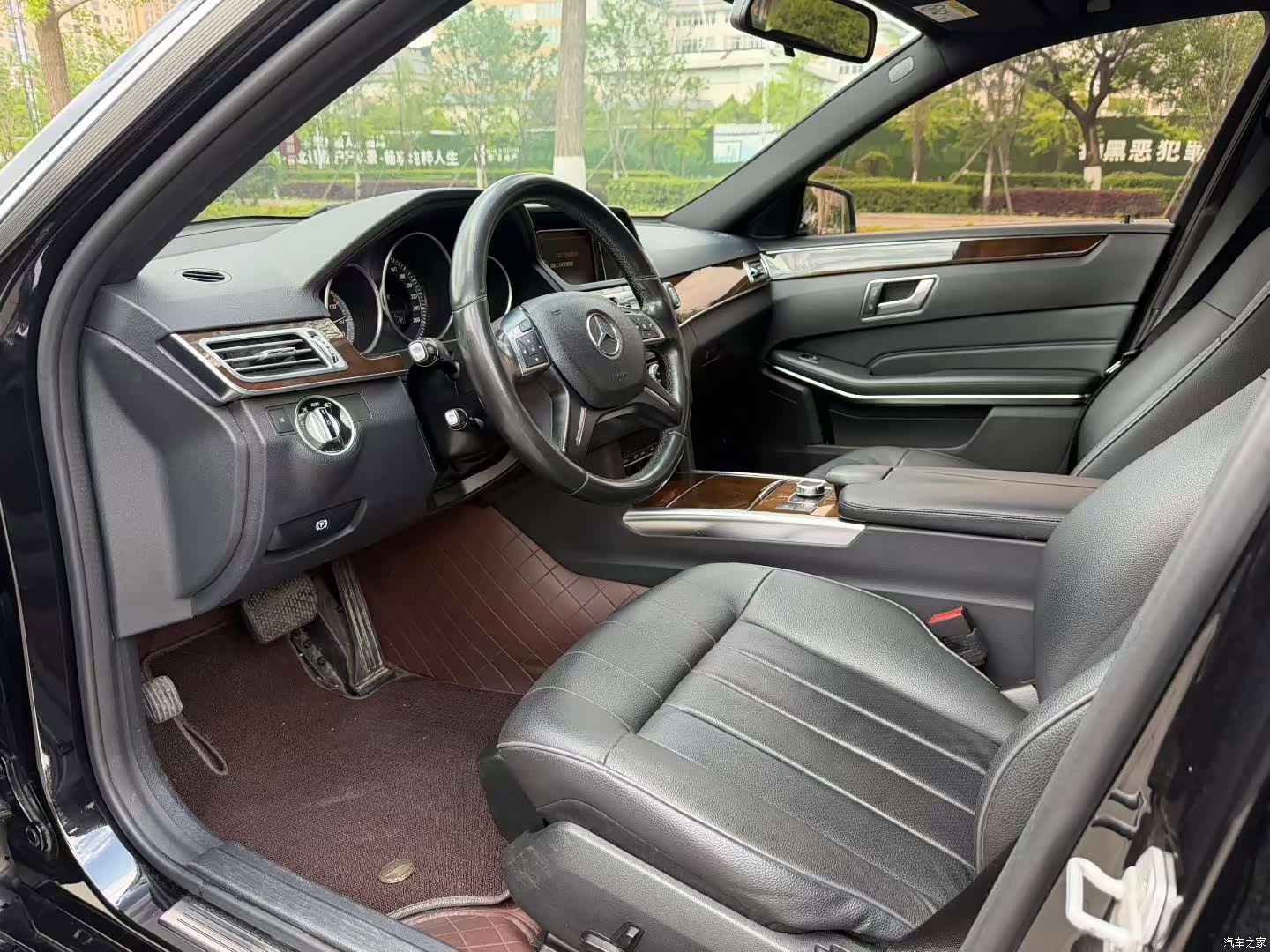 Mercedes-Benz E-Class, 2015 6