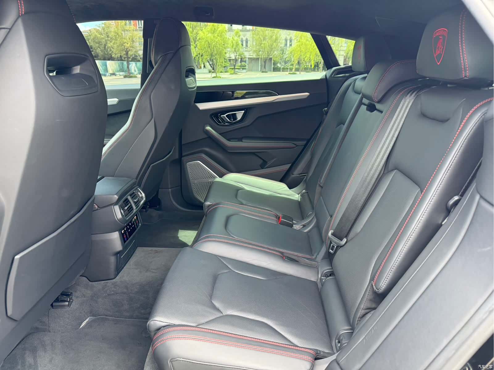Lamborghini Urus, 2021 19