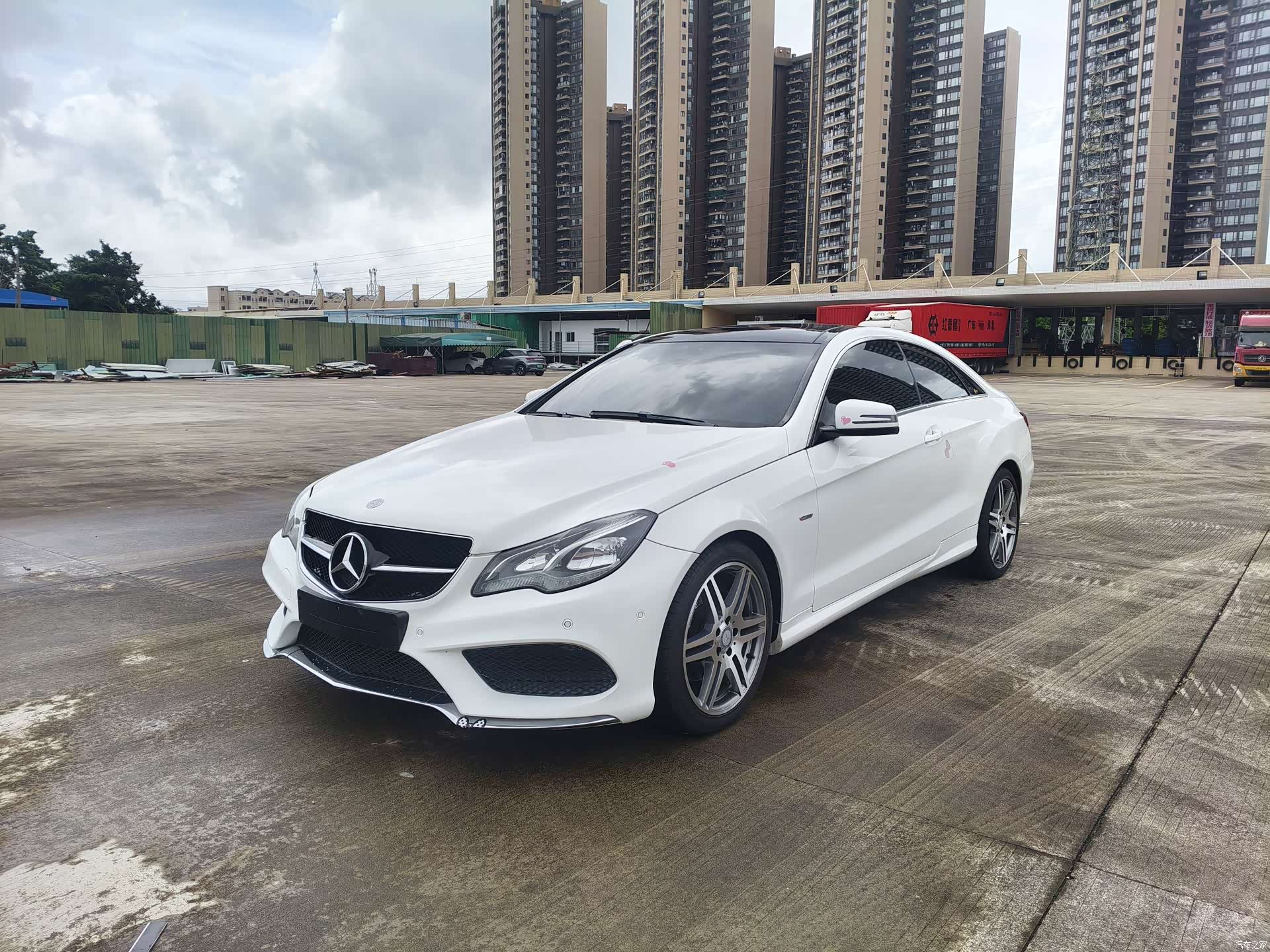 Mercedes-Benz E-Class, 2016 1