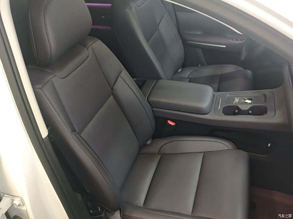 Leapmotor C16, 2025 25