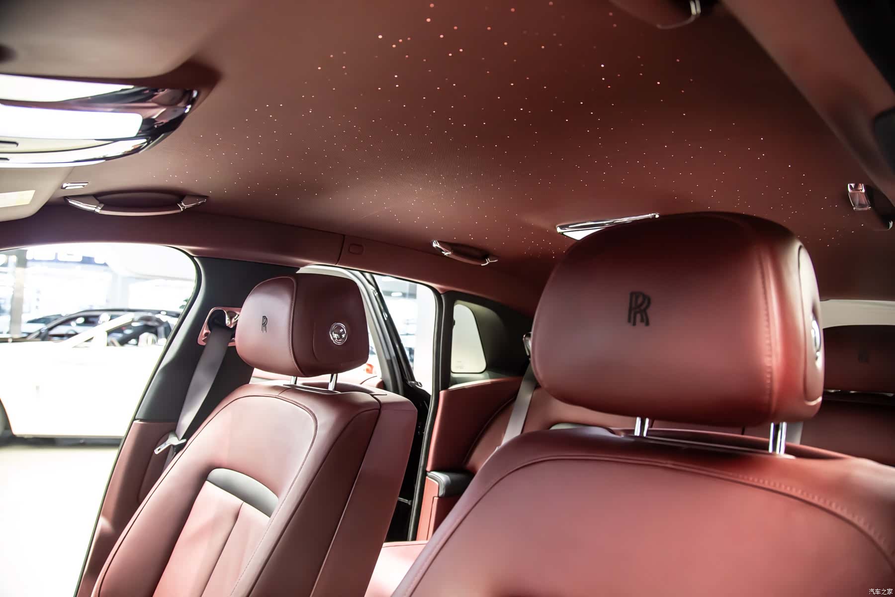 Rolls-Royce Ghost, 2024 8