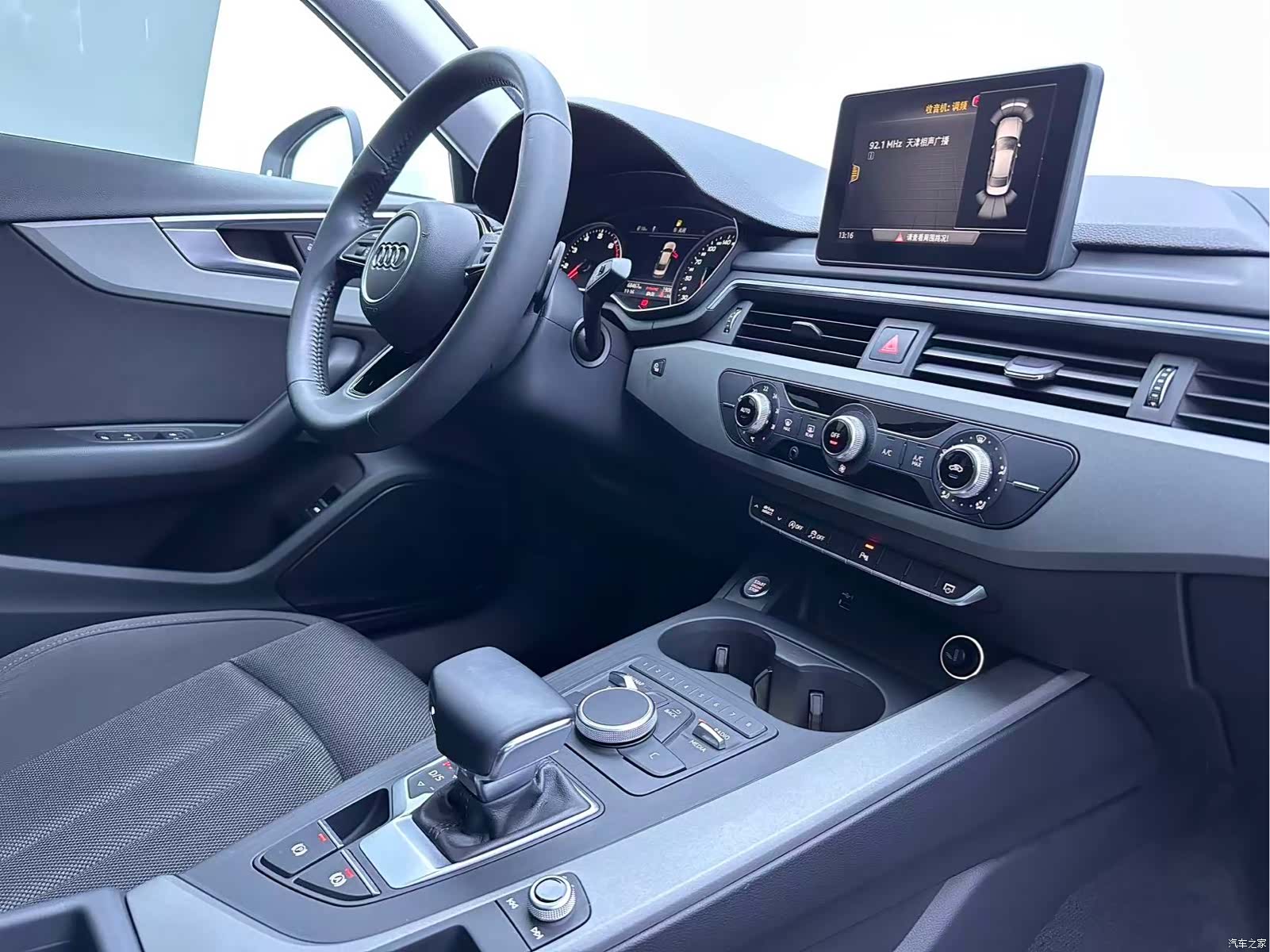 Audi A4L, 2018 8