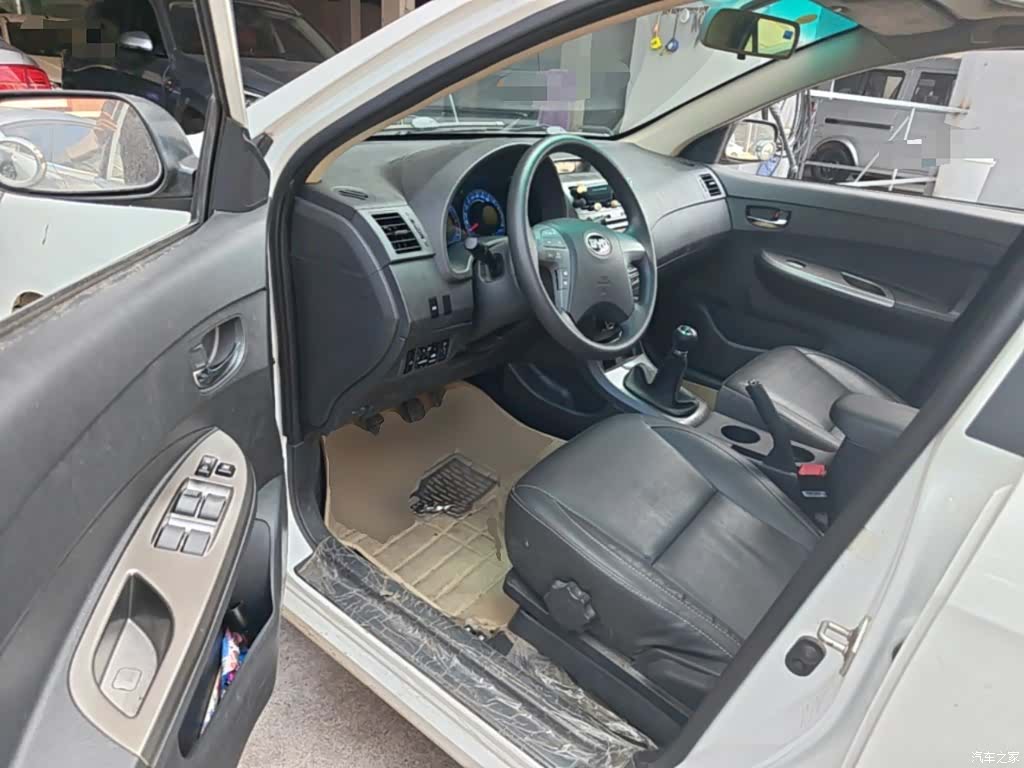 BYD L3, 2014 12