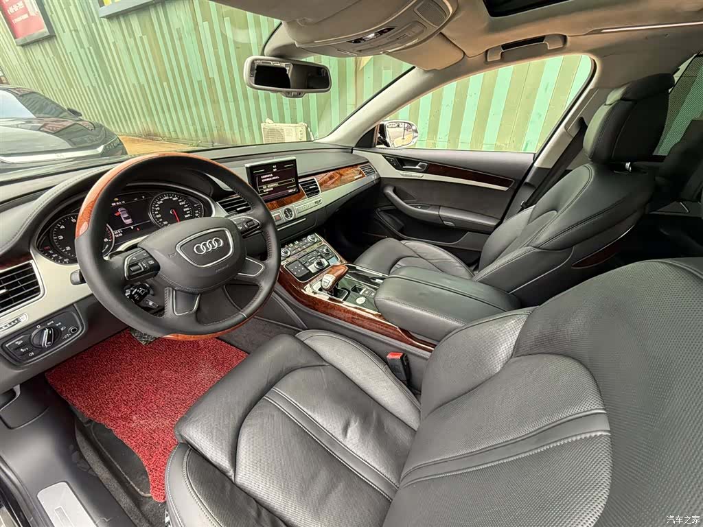 Audi A8L, 2011 3