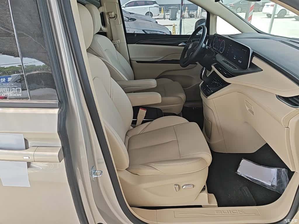 Buick GL8, 2023 25