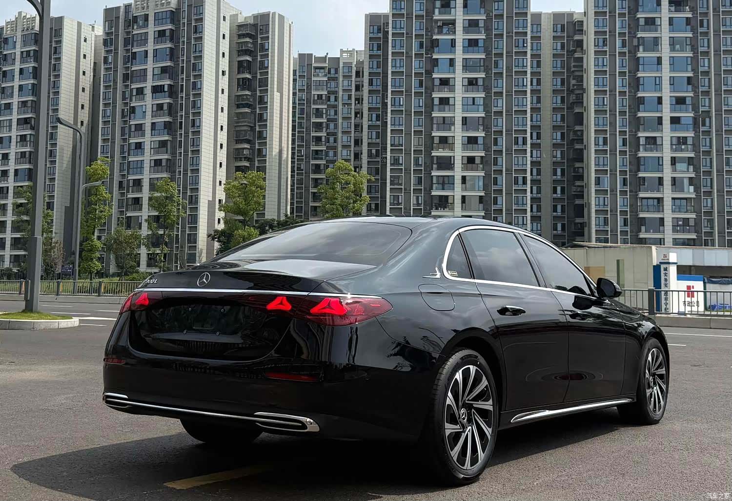 Mercedes-Benz E-Class, 2023 9