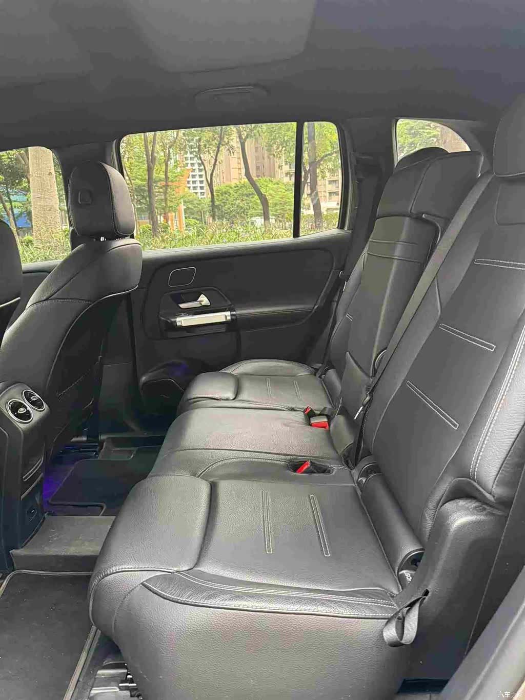 Mercedes-Benz EQB, 2022 10