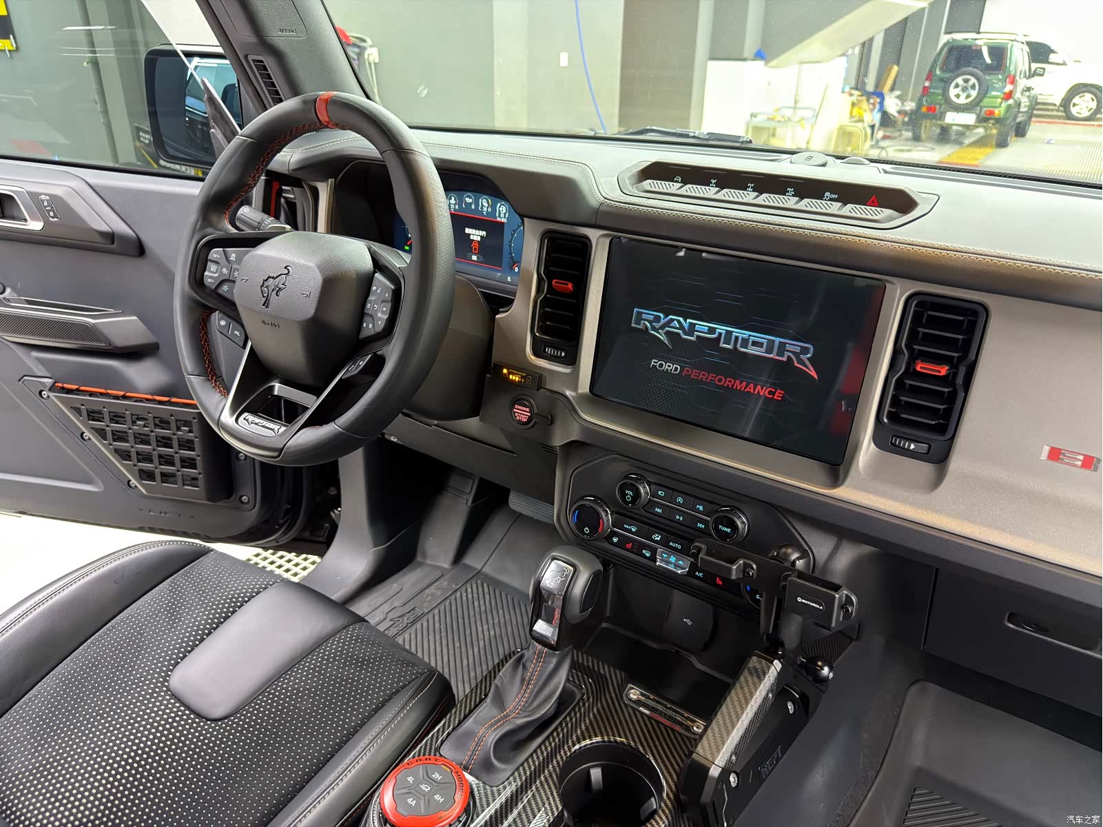 BroncoLieMa Bronco, 2024 12