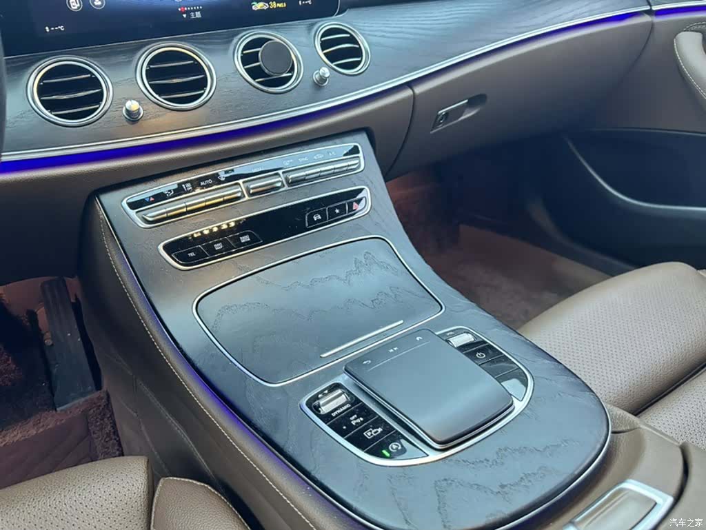 Mercedes-Benz E-Class, 2021 14