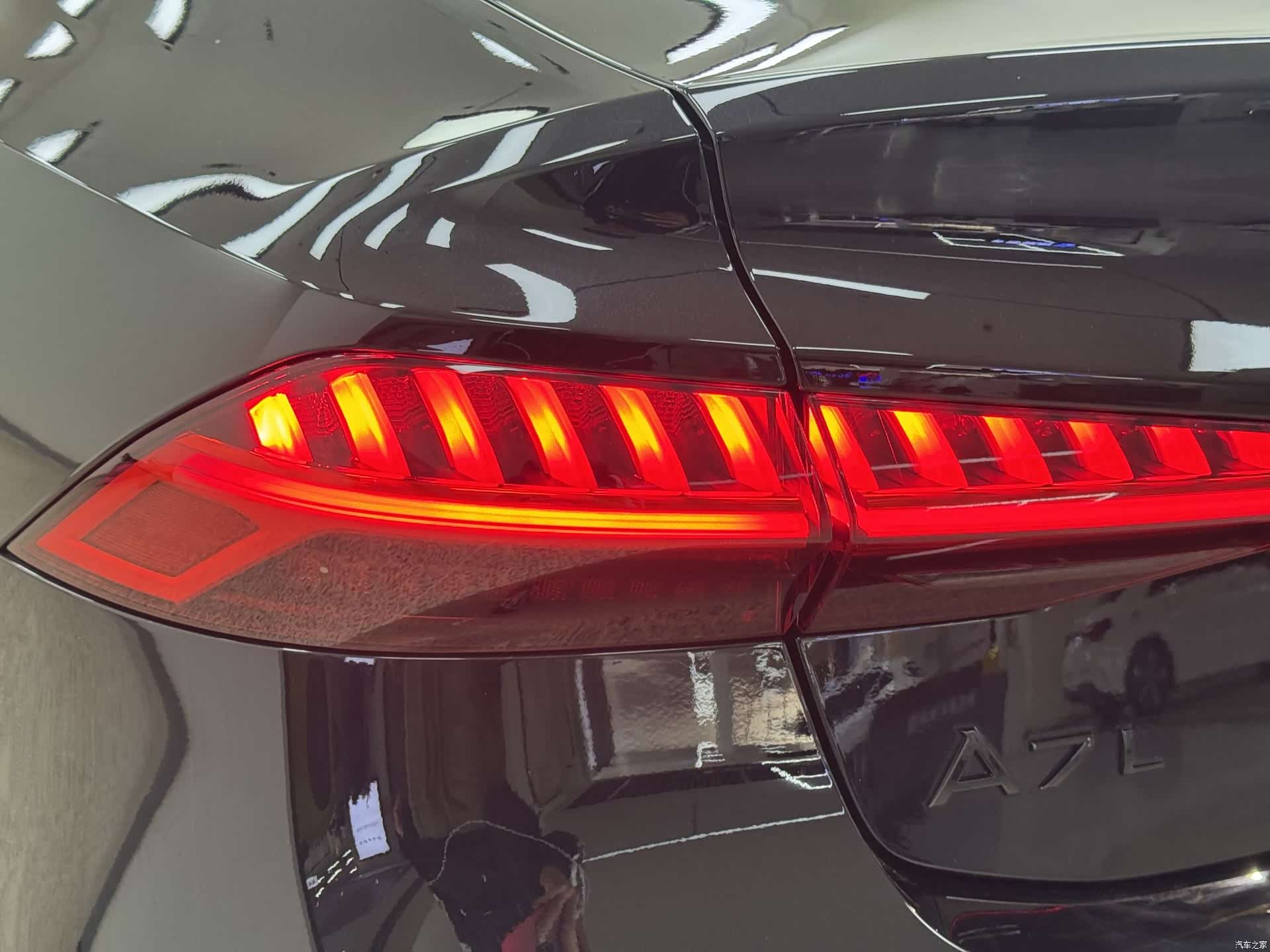 Audi A7L, 2025 11