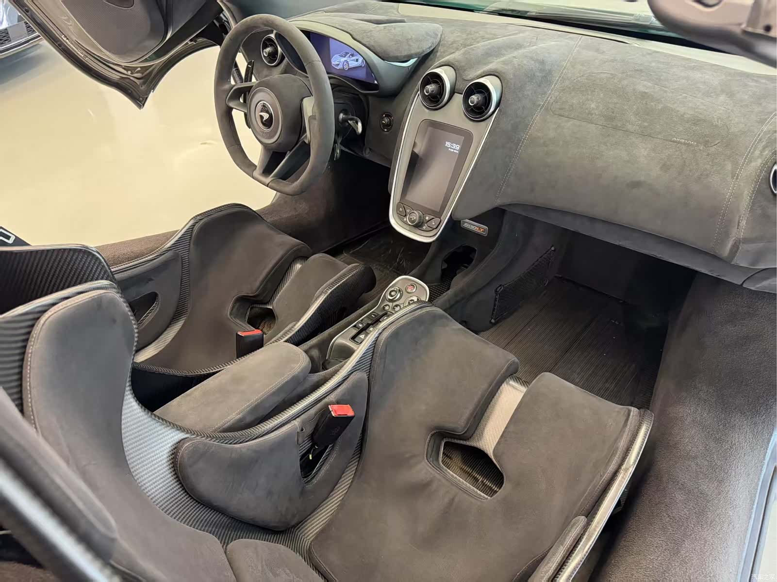 McLaren 600LT, 2020 6