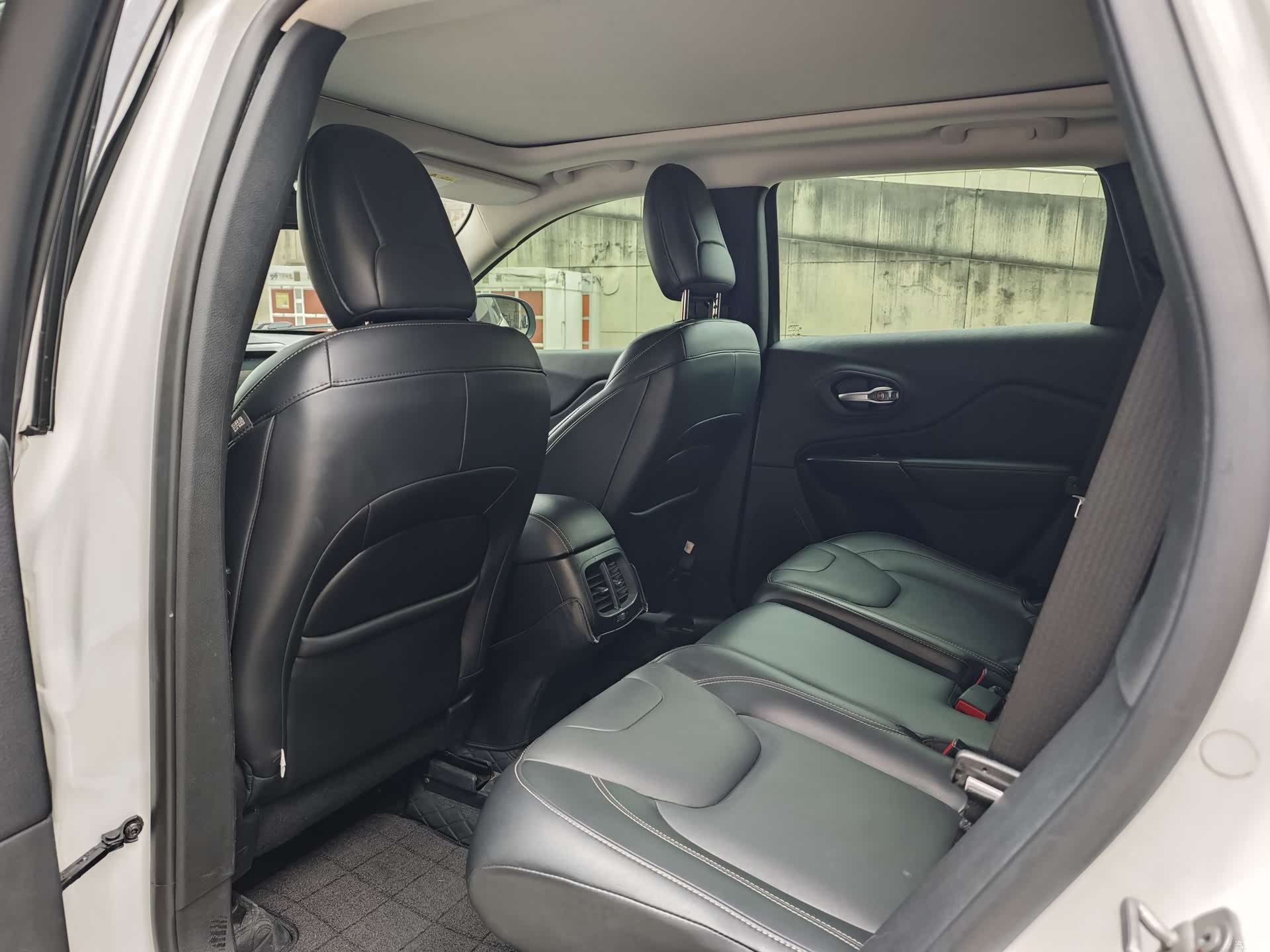 Jeep Cherokee, 2016 6