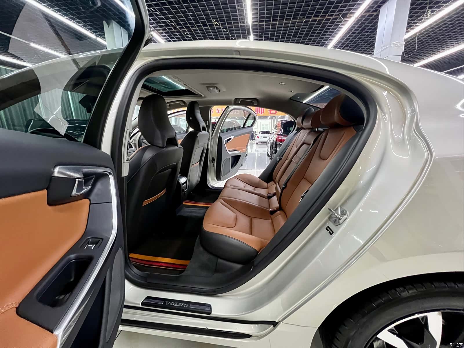 Volvo S60, 2019 13