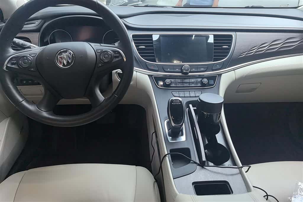 Buick LaCrosse, 2022 12