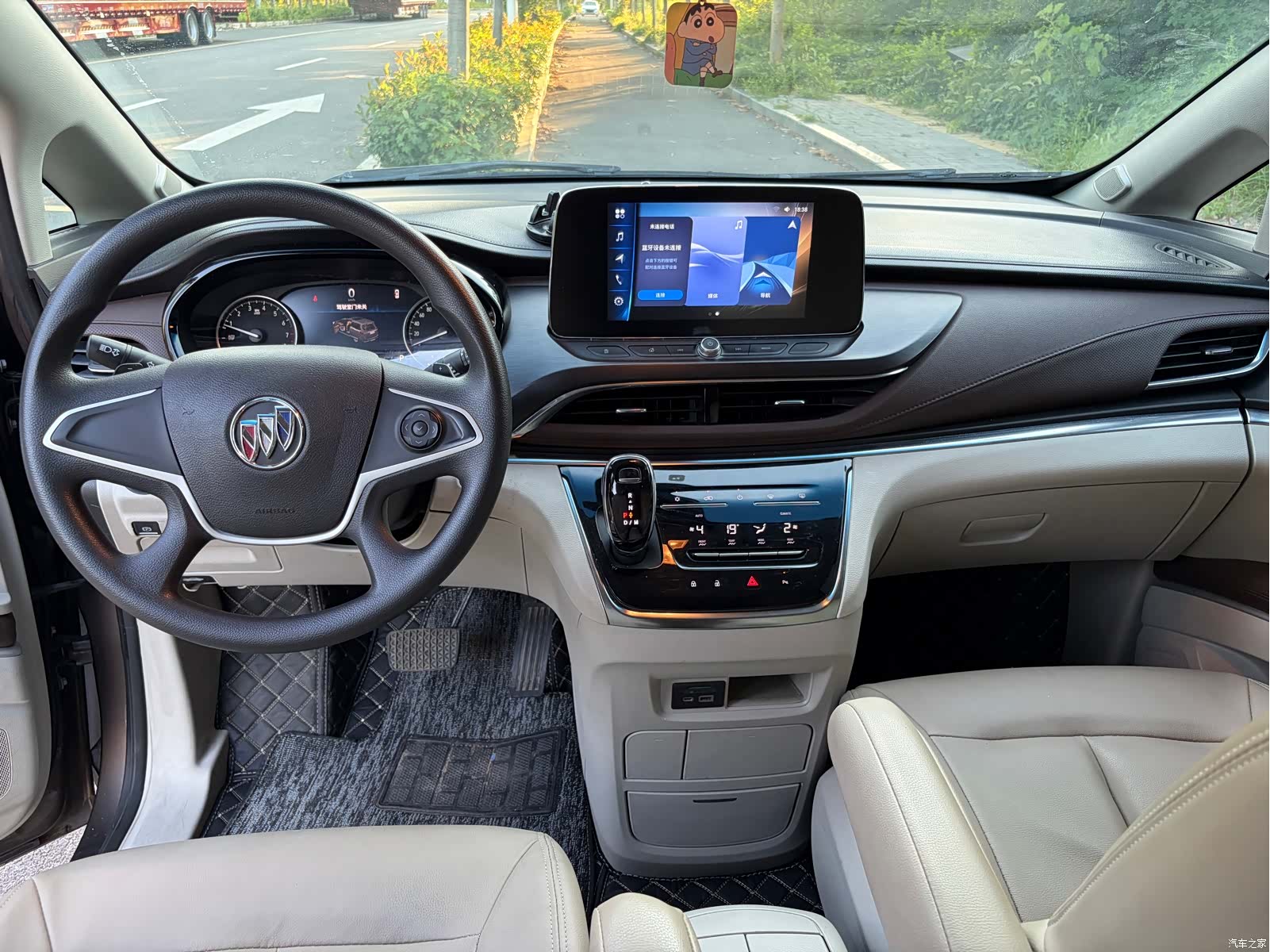 Buick GL8, 2021 6