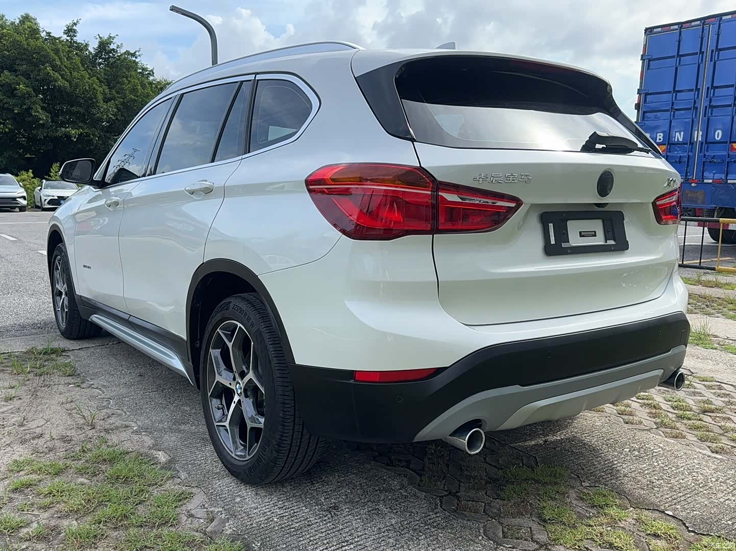 BMW X1, 2016 все фото