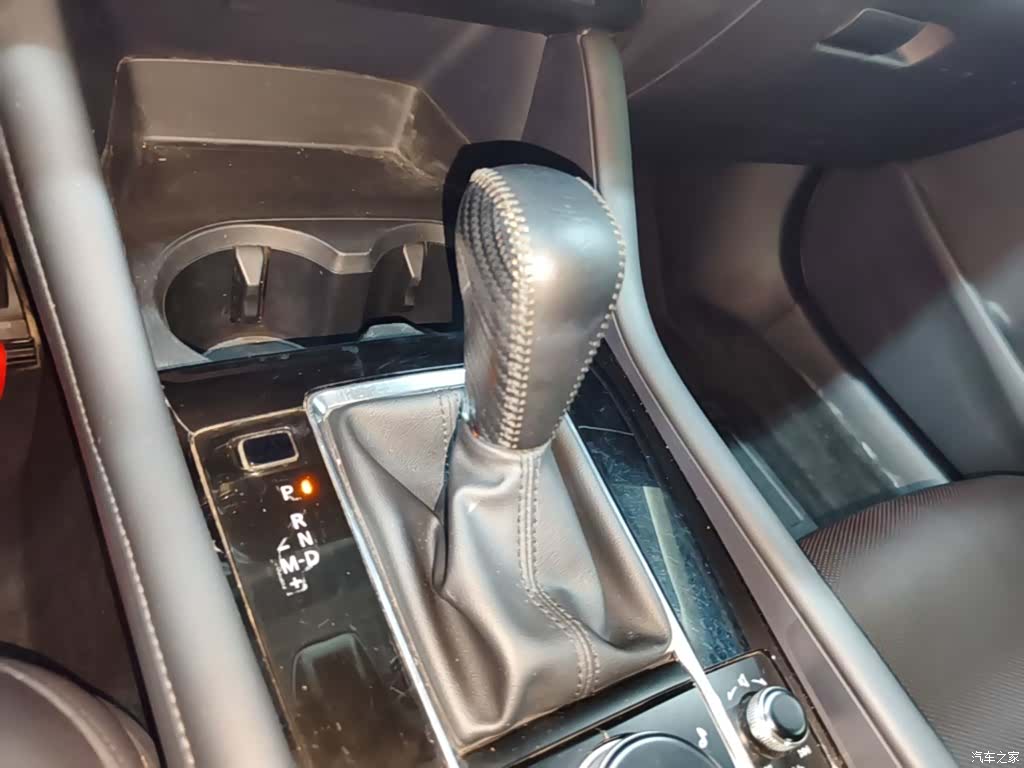 Mazda Mazda3, 2020 14