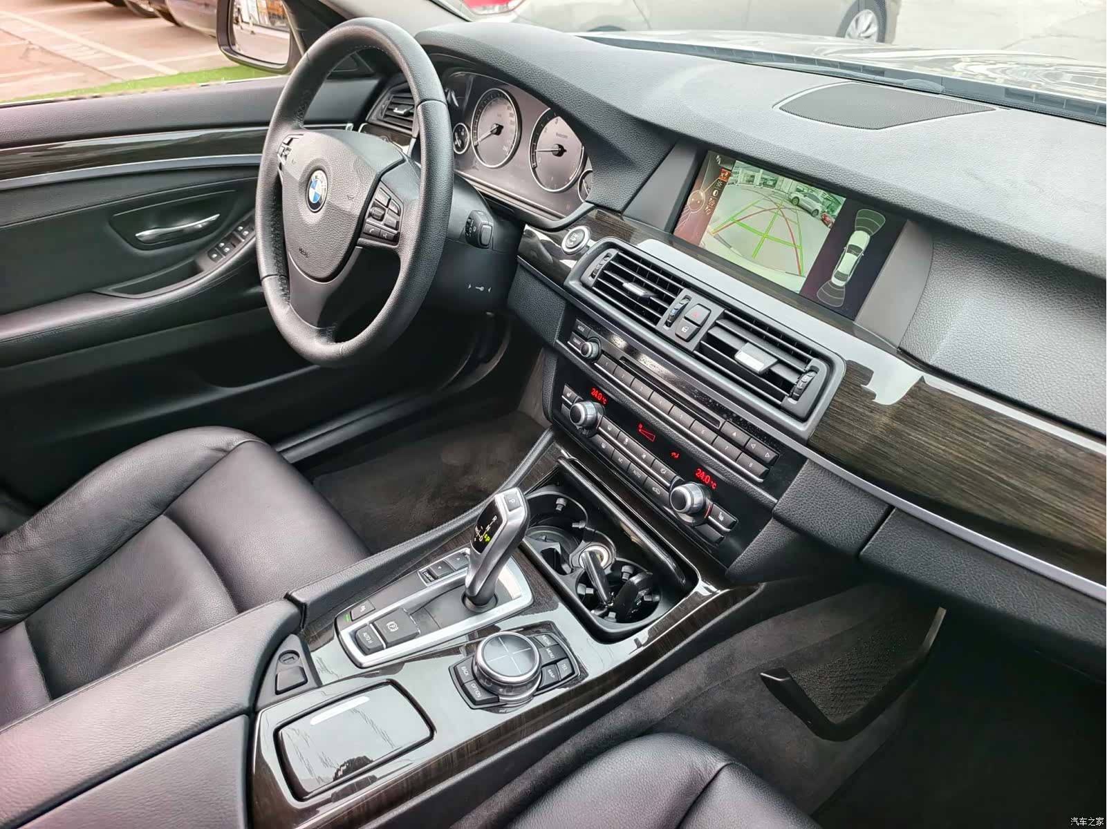 BMW 5 Series, 2012 15