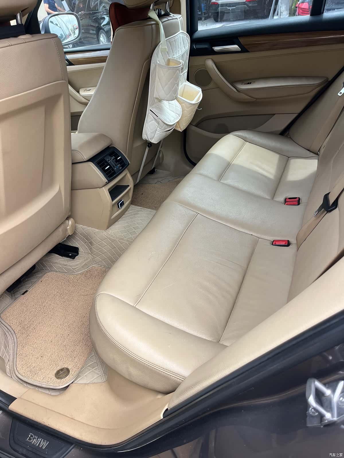 BMW X3, 2011 7